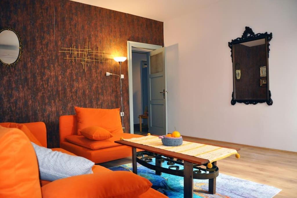 Bright And Colourful Apartment Luce -Sandy Beach Split Exterior photo