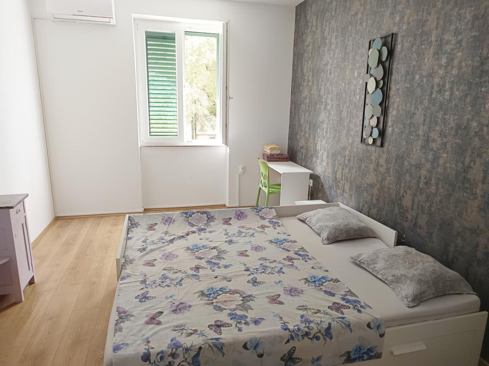 Bright And Colourful Apartment Luce -Sandy Beach Split Exterior photo